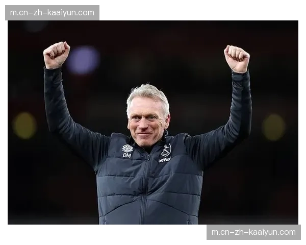 莫耶斯长传冲吊打法受限 西汉姆联定位球防守漏洞频出 莫耶斯长传冲吊打法受限 西汉姆联定位球防守漏洞频出